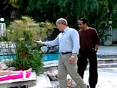 Una mora sexy scopa con il...