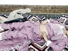 Abbu jaan ne meri tight jawani...